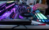 DJ