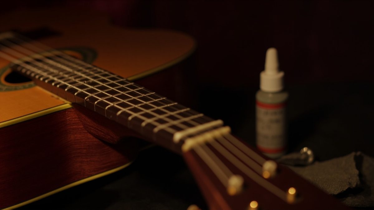 Cordes de guitare classique : guide d'entretien et de qualité sonore